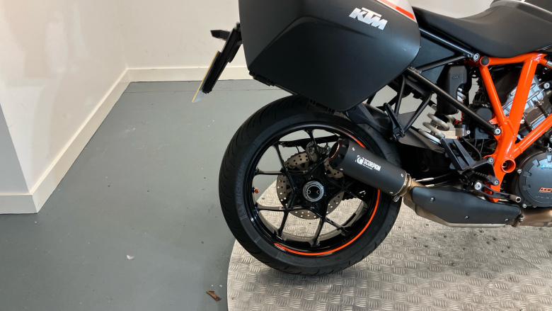 Ktm Superduke 1290 Super Duke GT (16MY)